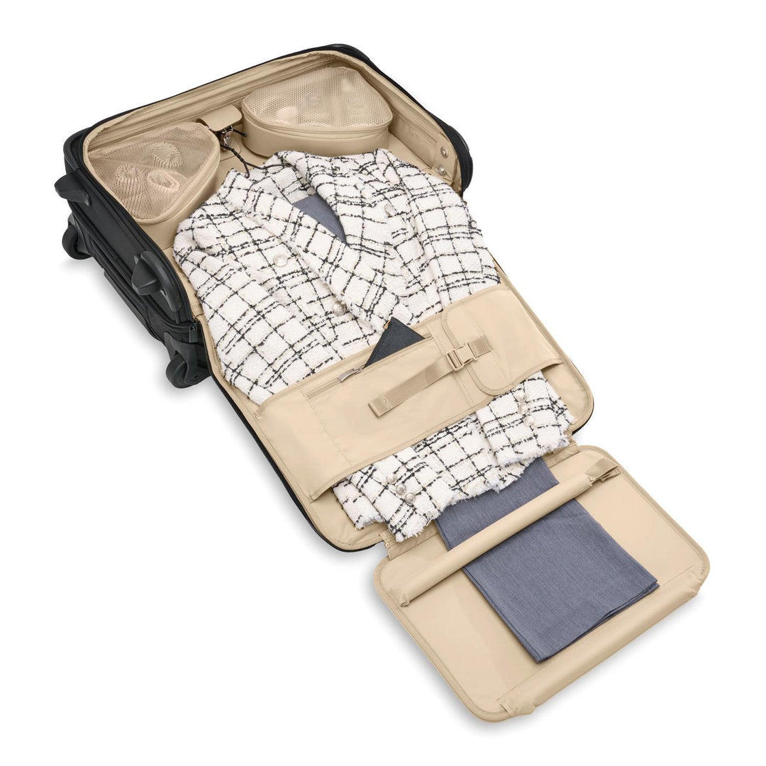 22" Carry-on 2-Wheel Garment Bag