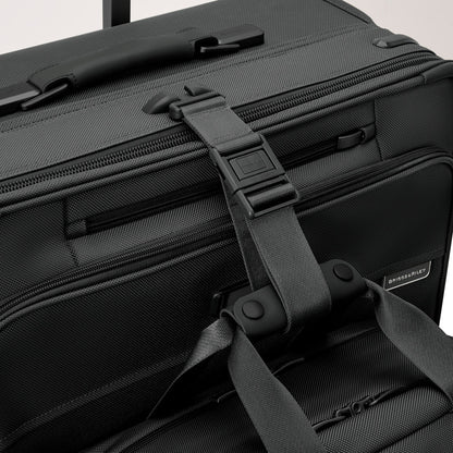 Essential 22" 2-Wheel Expandable Carry-On