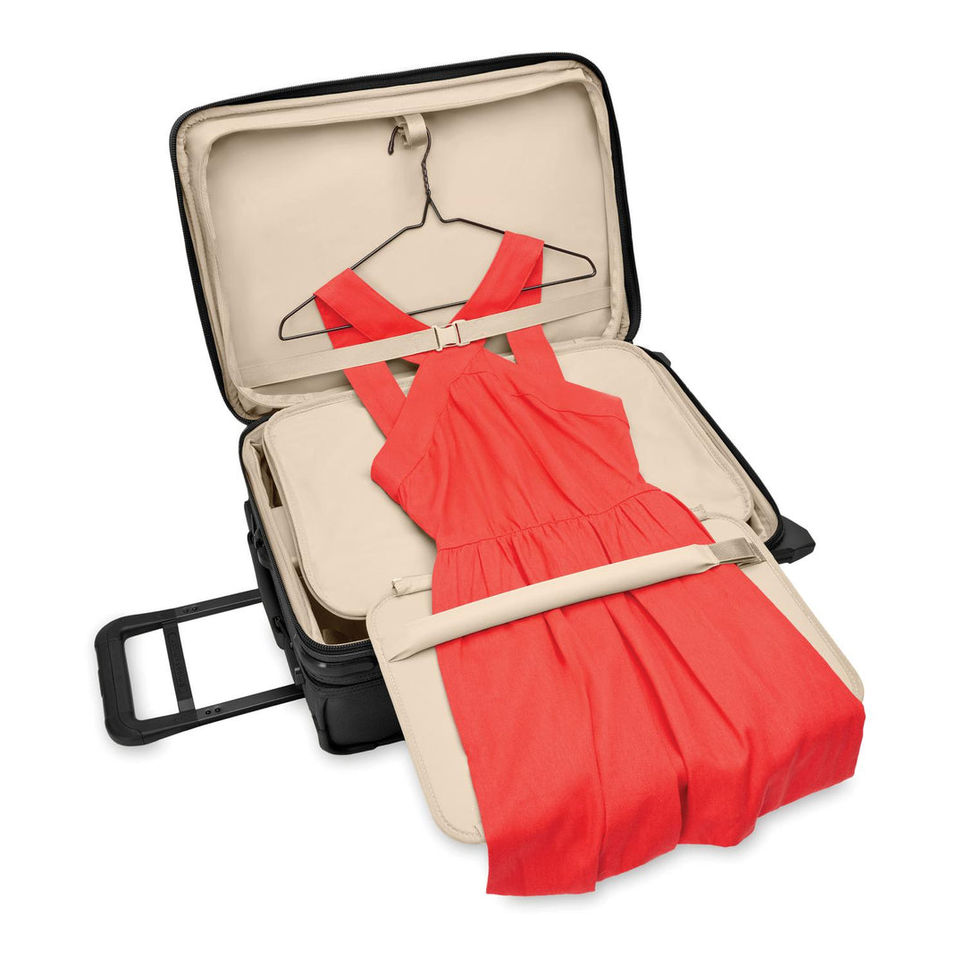 Essential 22" 2-Wheel Expandable Carry-On